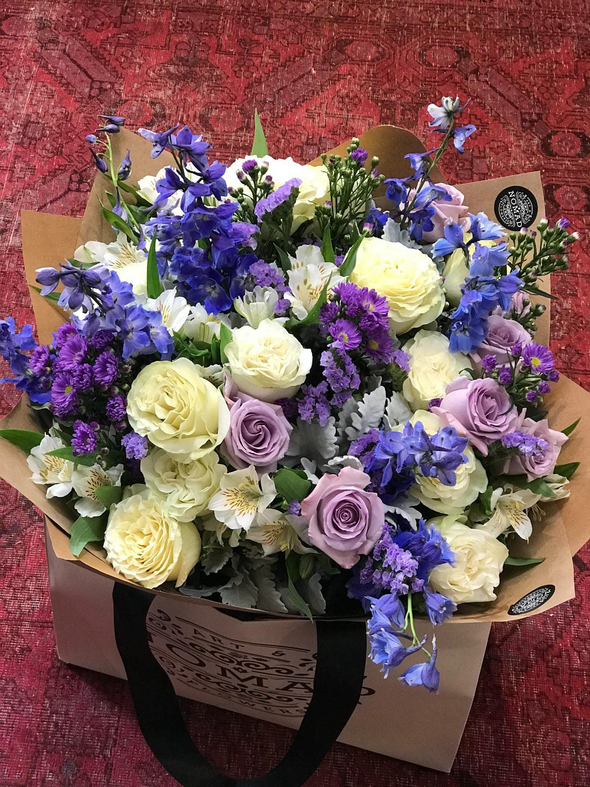 BE VIOLET, BOUQUET