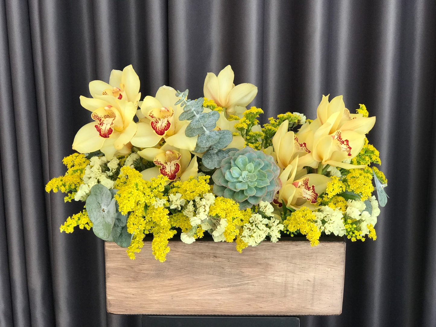 POESIA AMARILLA, ARREGLO FLORAL